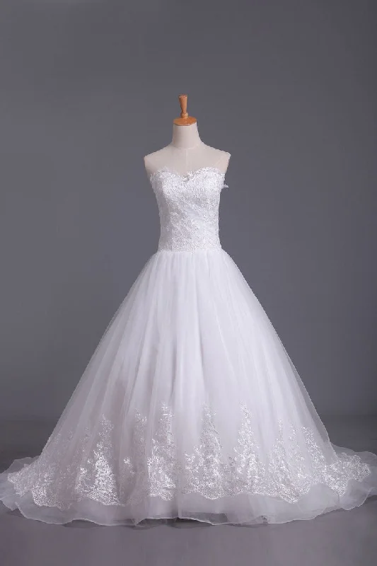 Vintage Wedding Dresses Sweetheart A Line Tulle With Applique And Sash Tunics Velvet soft