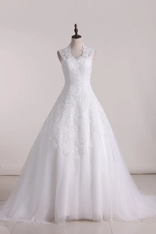 Wedding Dress A Line V-Neck Lace And Tulle With Applique Chapel Train Tunics Gym athletic