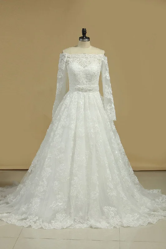 Wedding Dresses Boat Neck A Line Tulle With Applique Court Train Tunics Velvet soft