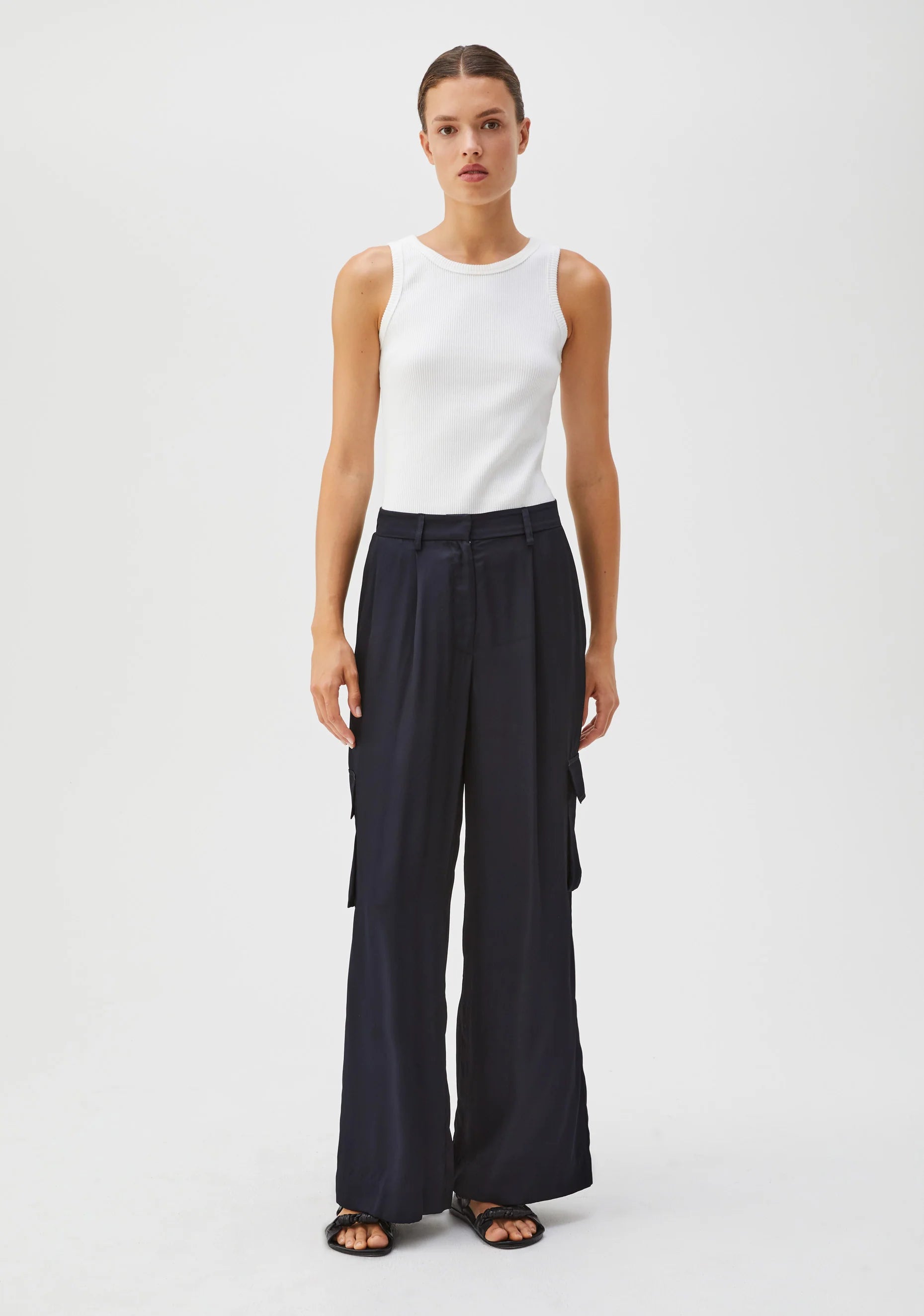 Morrison Ursula Trouser Navy Trousers Low Rise Relaxed